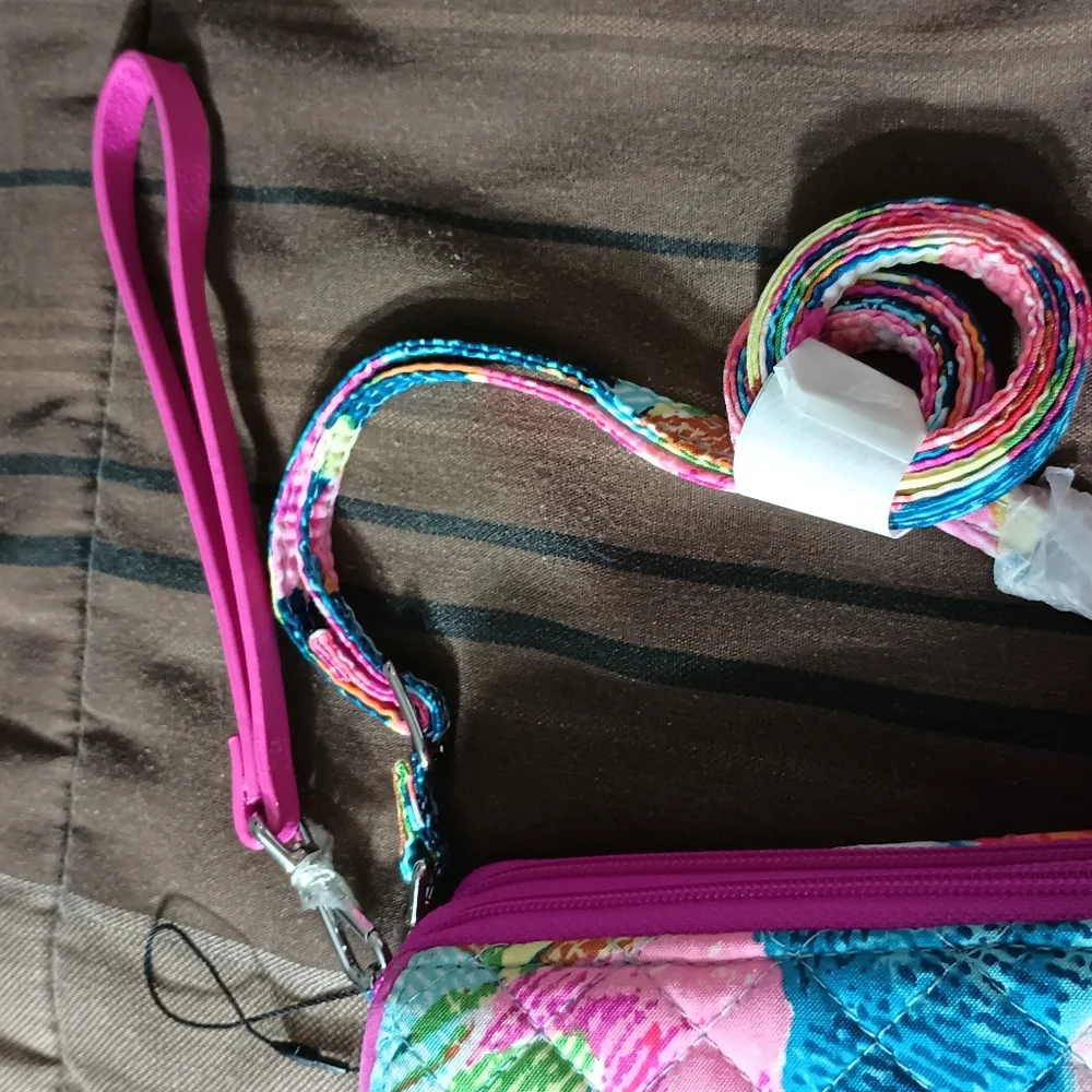 Vera Bradley RFID‎ Protection Wristlet/Wallet/Crossbody Bag NWOT